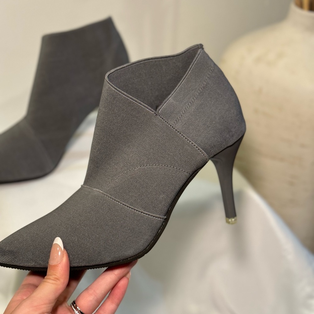Vero Cuoio Ankle boots heels